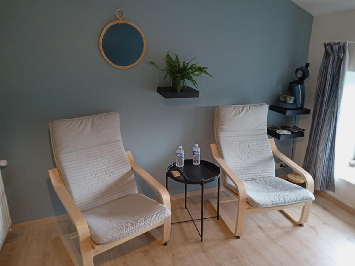 Bed and Breakfast Le Vieux Noyer Nassogne Exterior foto